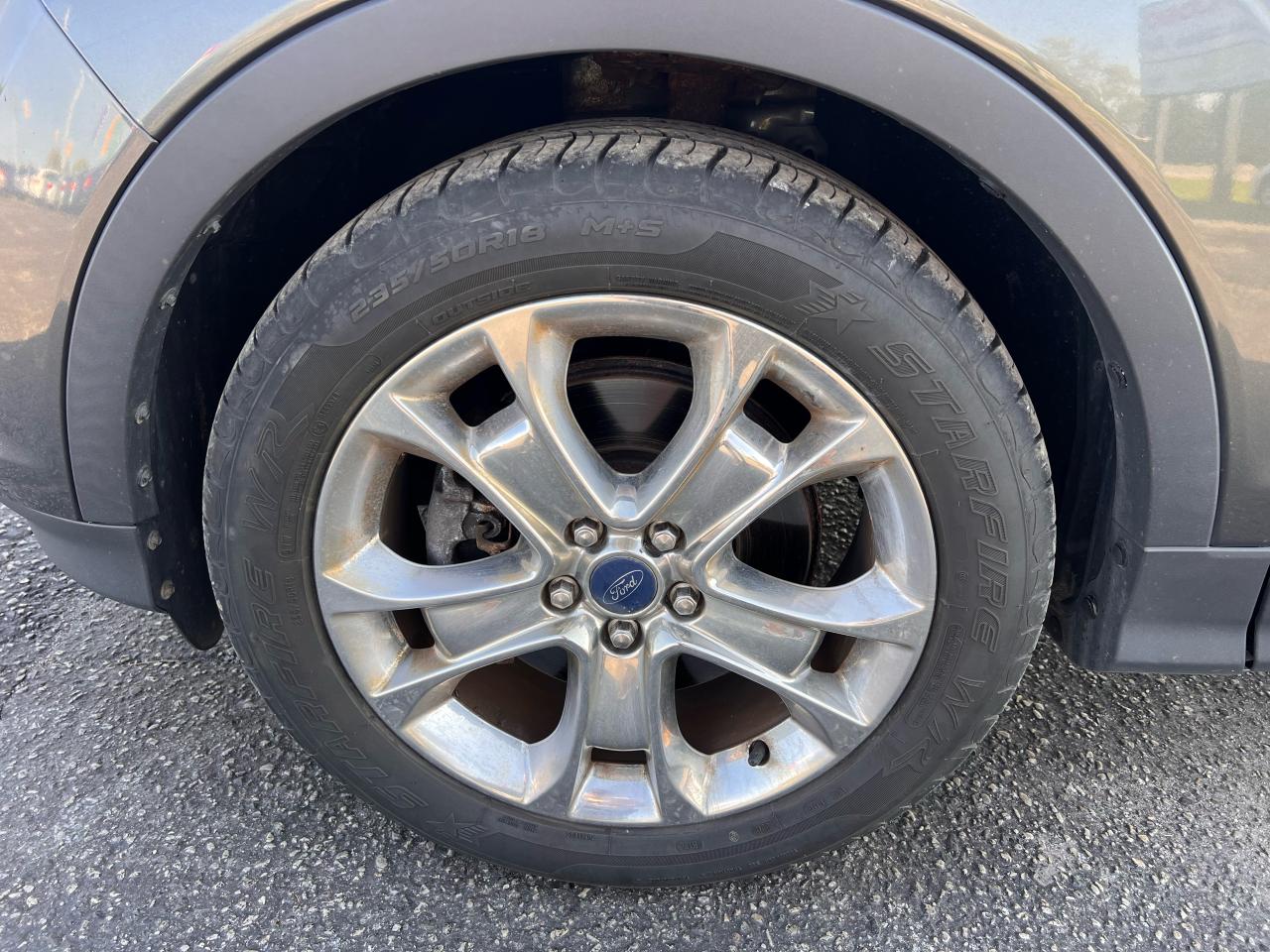 2015 Ford Escape SE Photo10
