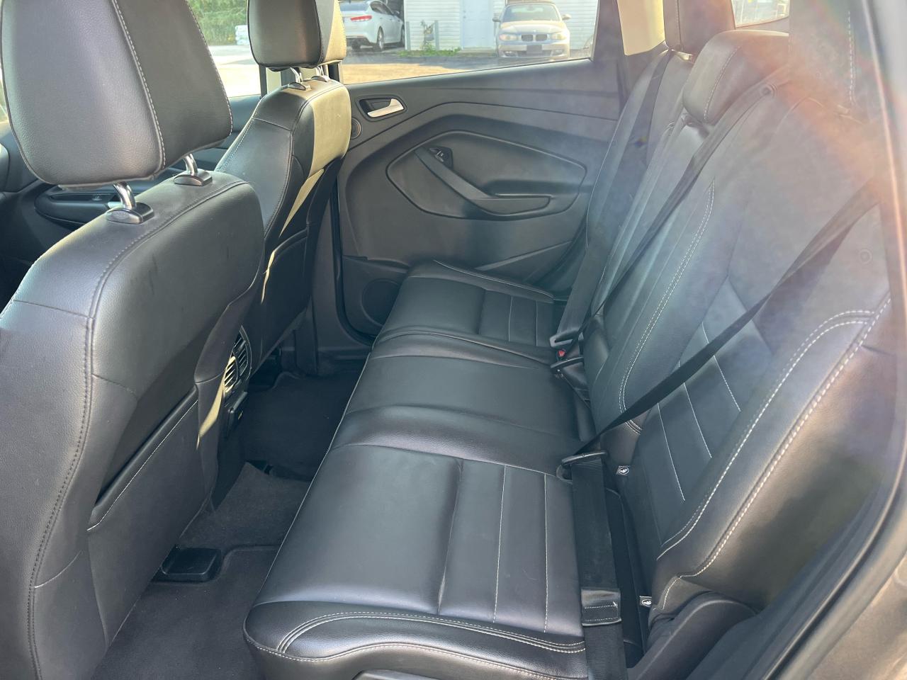2015 Ford Escape SE Photo15