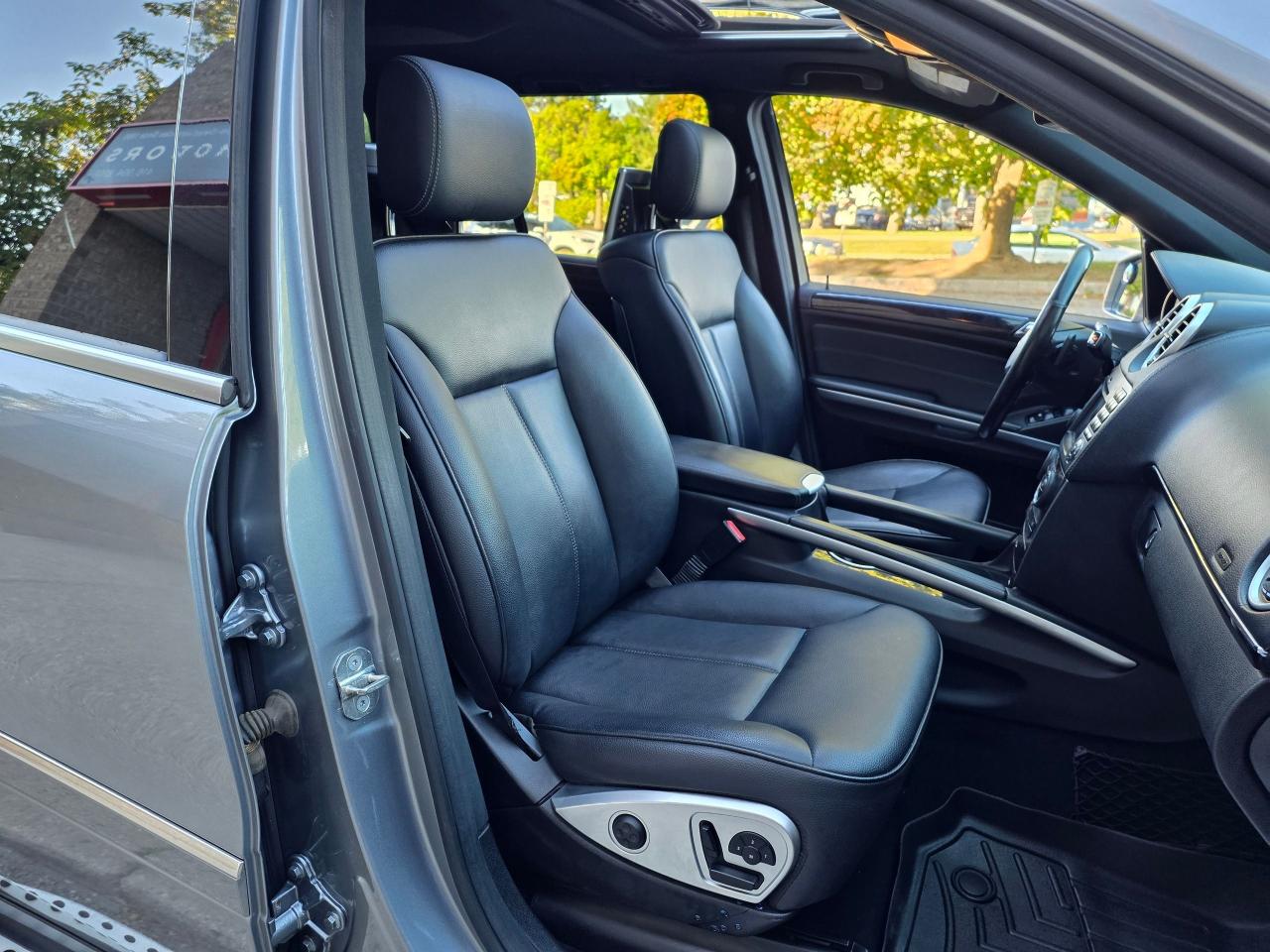 2012 Mercedes-Benz GL350 Premium - Photo #12