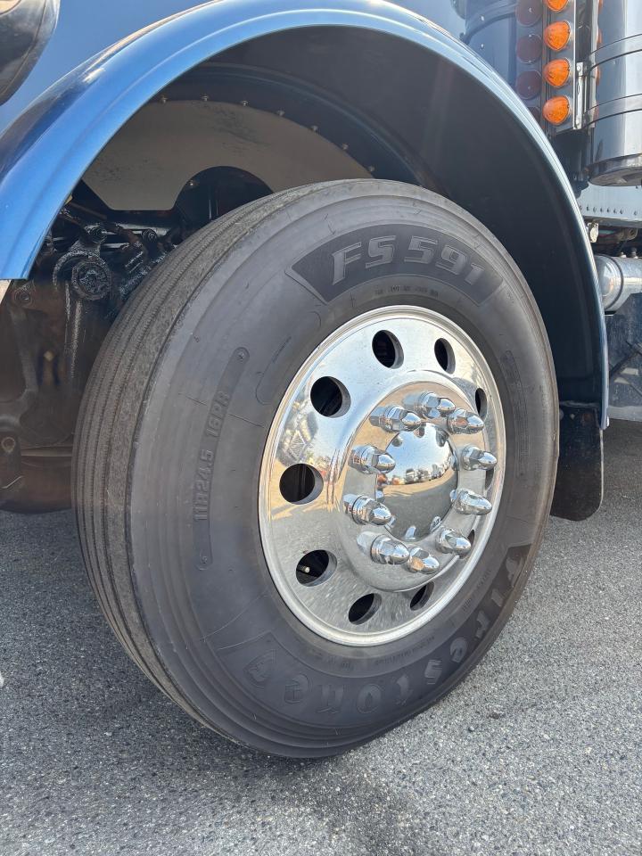 2022 PETERBILT 389  - Photo #11