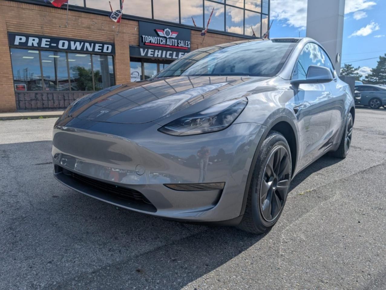 2024 Tesla Model Y LONG RANGE