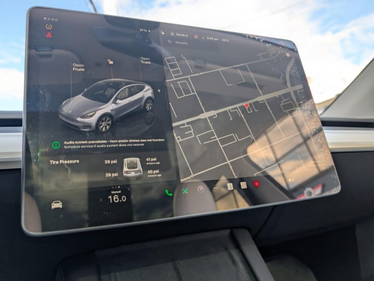 2024 Tesla Model Y LONG RANGE - Photo #14