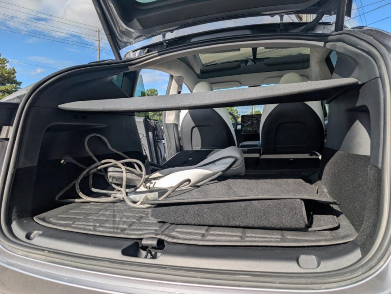 2024 Tesla Model Y LONG RANGE - Photo #26