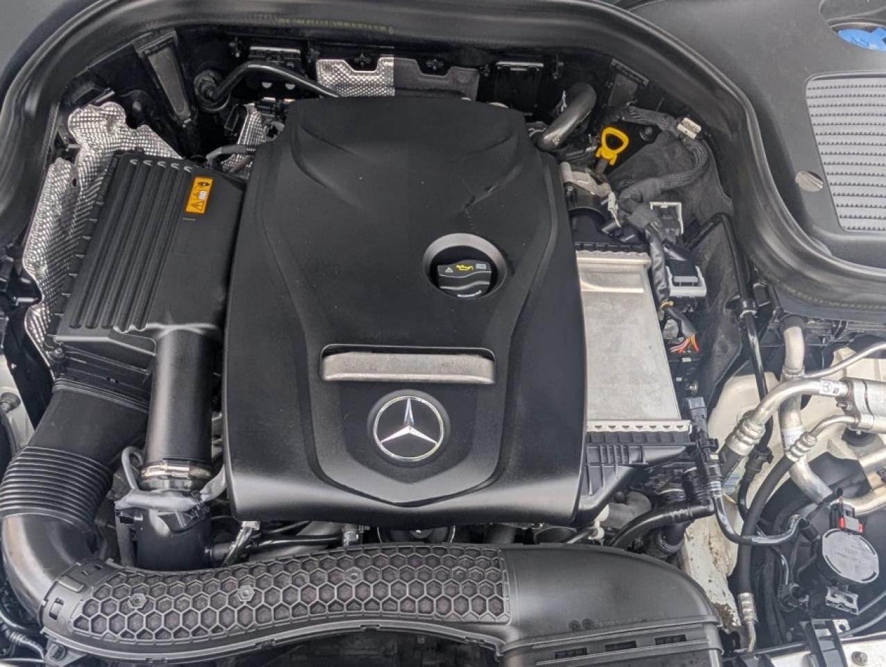 2019 Mercedes-Benz GLC GLC 300 4MATIC - Photo #19