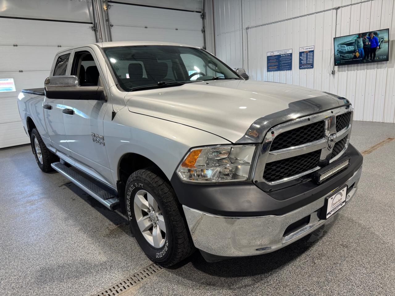 Used 2017 RAM 1500 SXT Quad CAB 4WD for sale in Brandon, MB
