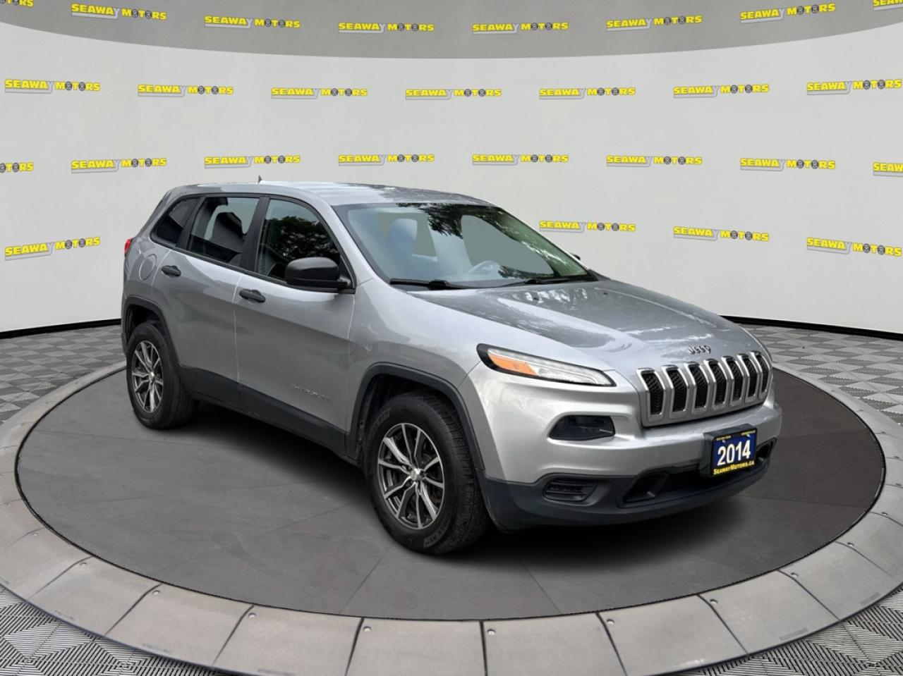 2014 Jeep Cherokee Sport - Photo #1