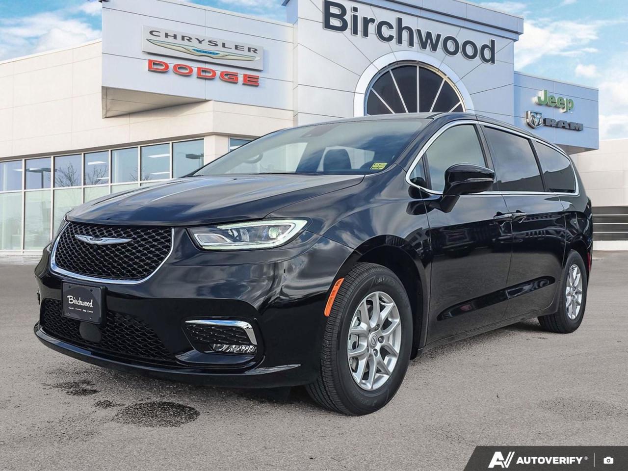 New 2026 Chrysler Pacifica Select for sale in Winnipeg, MB