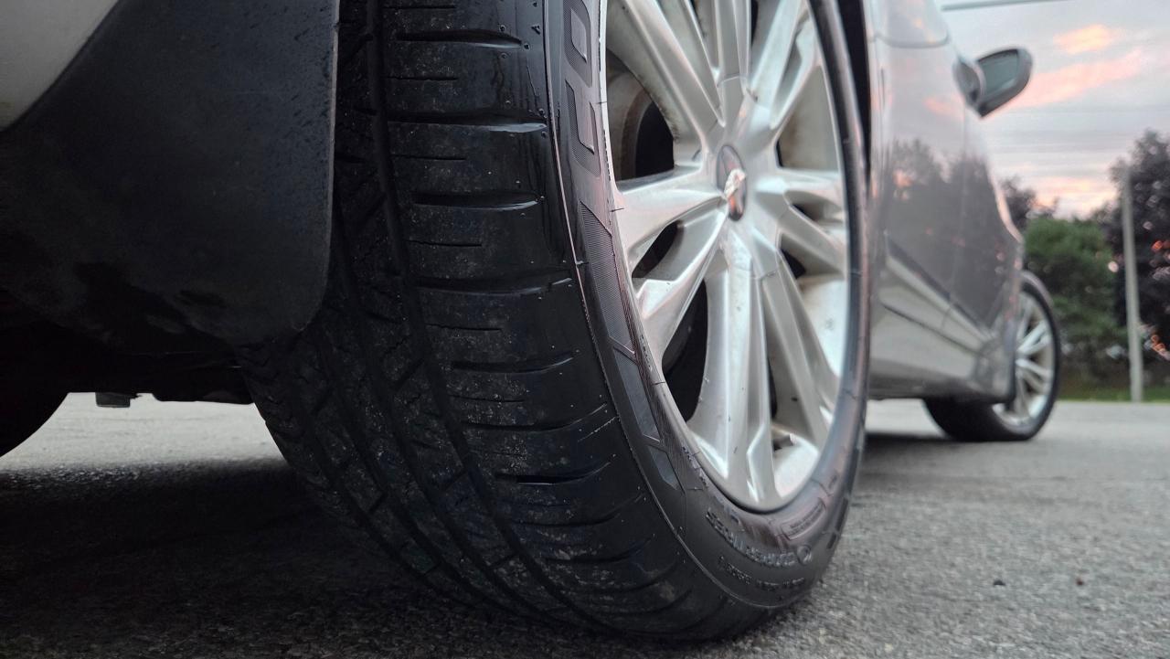 2010 Hyundai Genesis 4dr Sdn V8 w/Technology Pkg - Photo #21