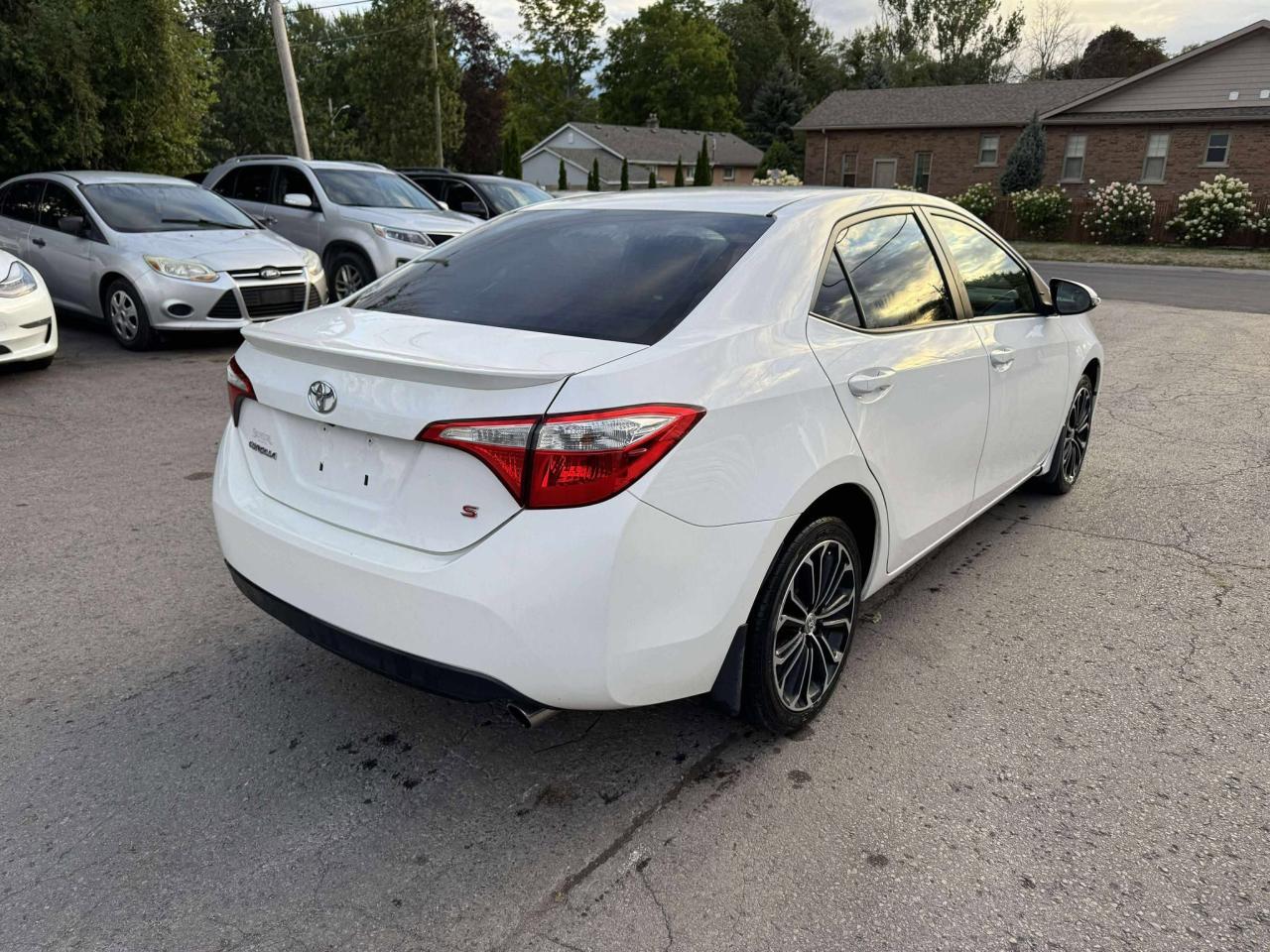 2016 Toyota Corolla S - Photo #8
