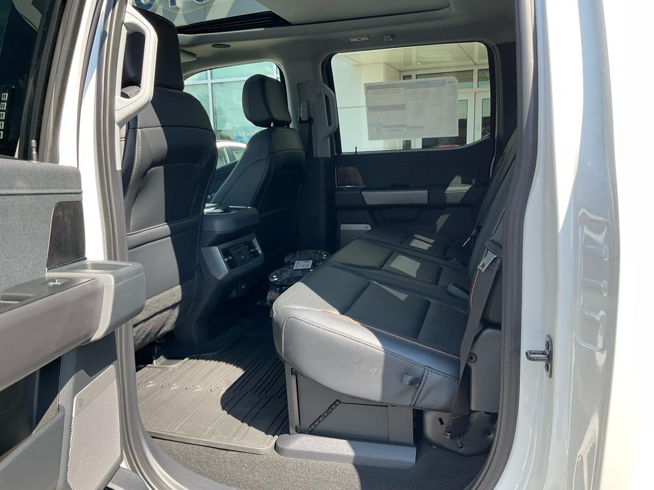2026 Ford F-250 Super Duty SRW Lariat Photo5
