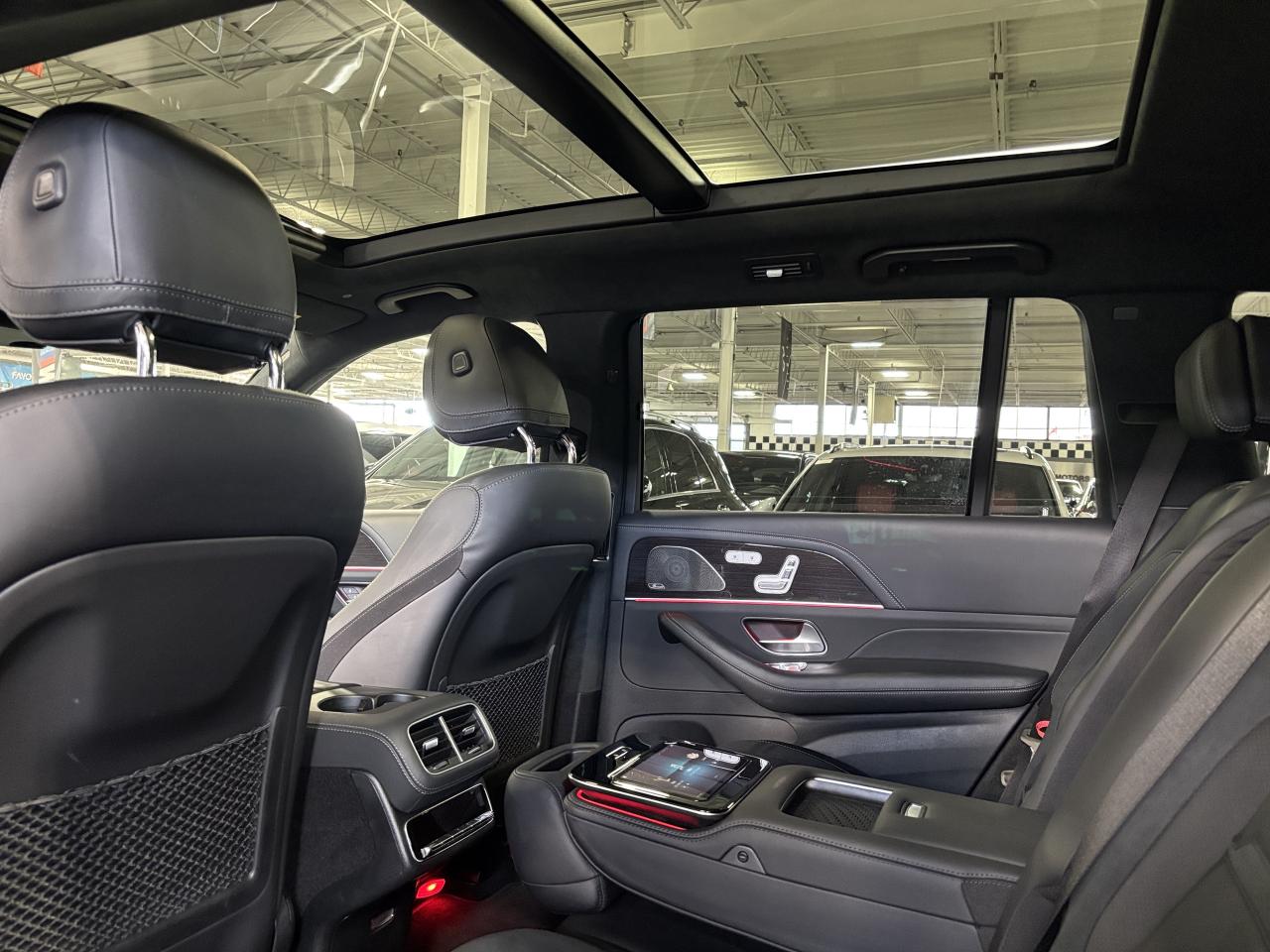 2022 Mercedes-Benz GLS GLS63 AMG|V8BITURBO|4MATIC+|NO LUX TAX|MASSAGE|HUD - Photo #15