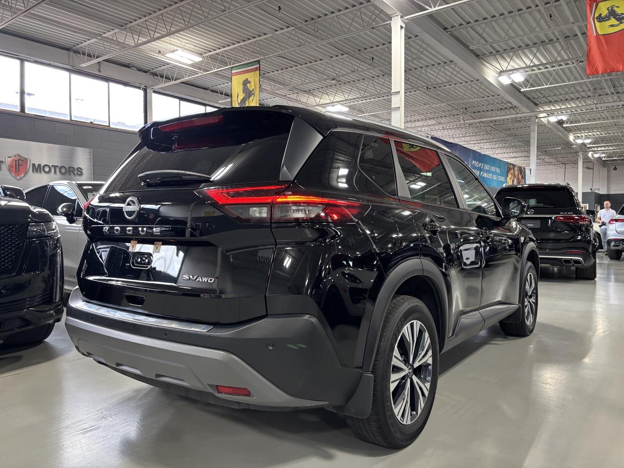 2023 Nissan Rogue SV AWD|MOONROOF|ALLOYS|360CAM|HEATEDSEATS|+++ - Photo #4