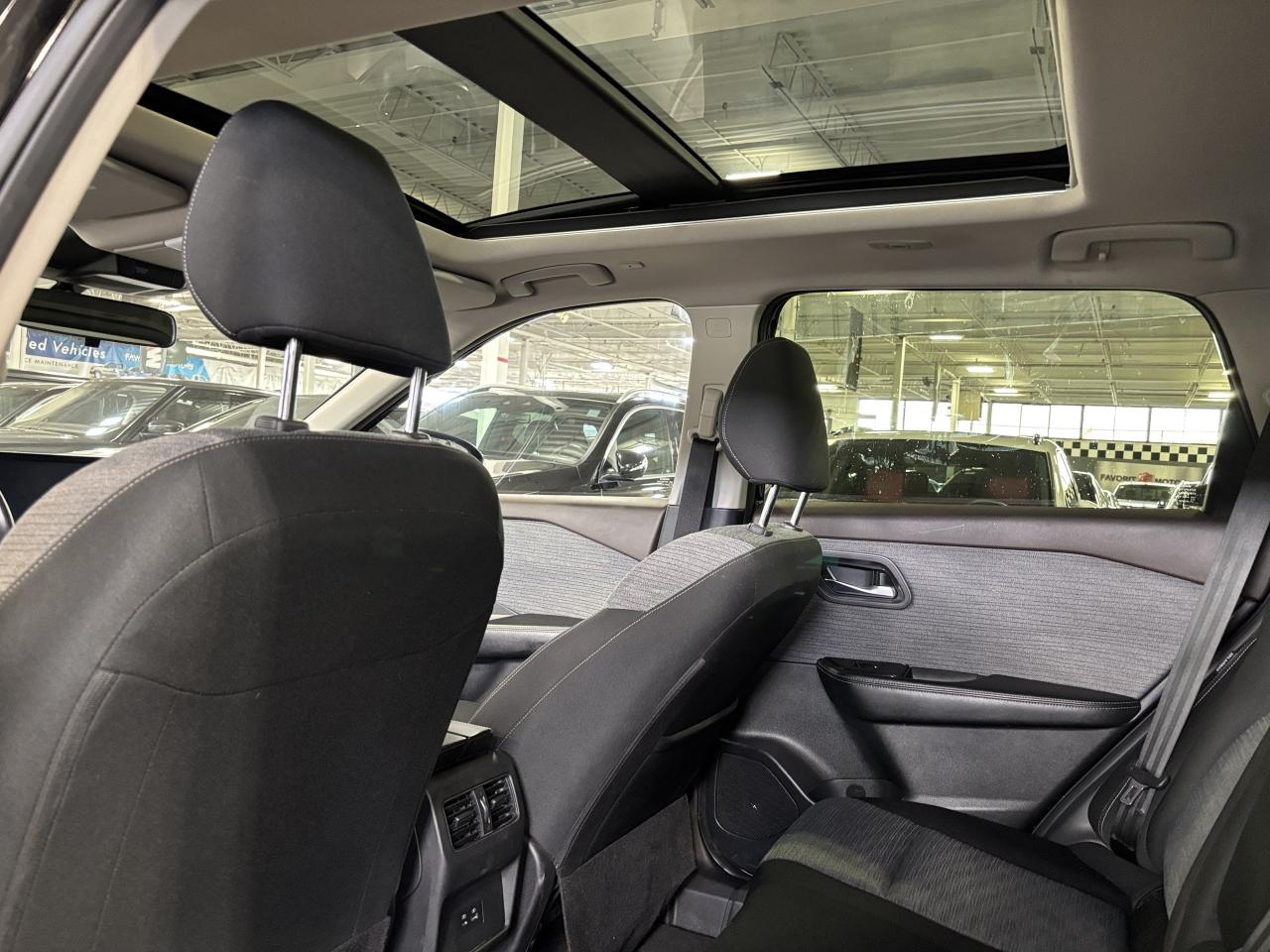 2023 Nissan Rogue SV AWD|MOONROOF|ALLOYS|360CAM|HEATEDSEATS|+++ - Photo #7