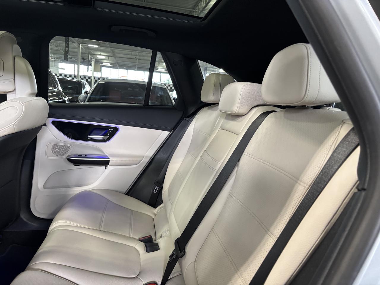 2024 Mercedes-Benz GLC GLC300|4MATIC|CLUSTERNAV|CREAMLEATHER|AMBIENT|LED| - Photo #10