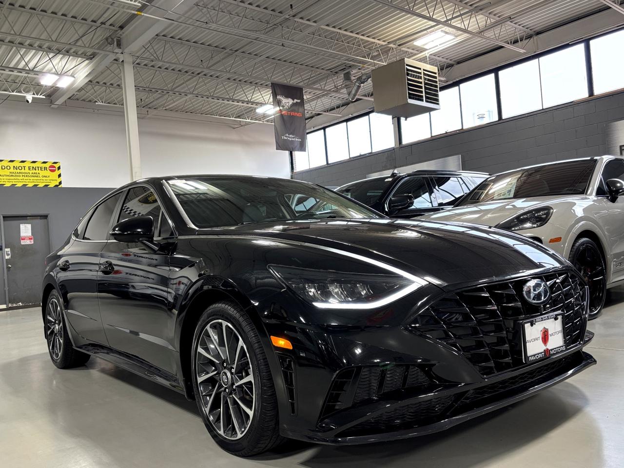 2022 Hyundai Sonata 1.6T Luxury|BOSE|360CAM|LEATHER|PANOROOF|ALLOYS|++ - Photo #2