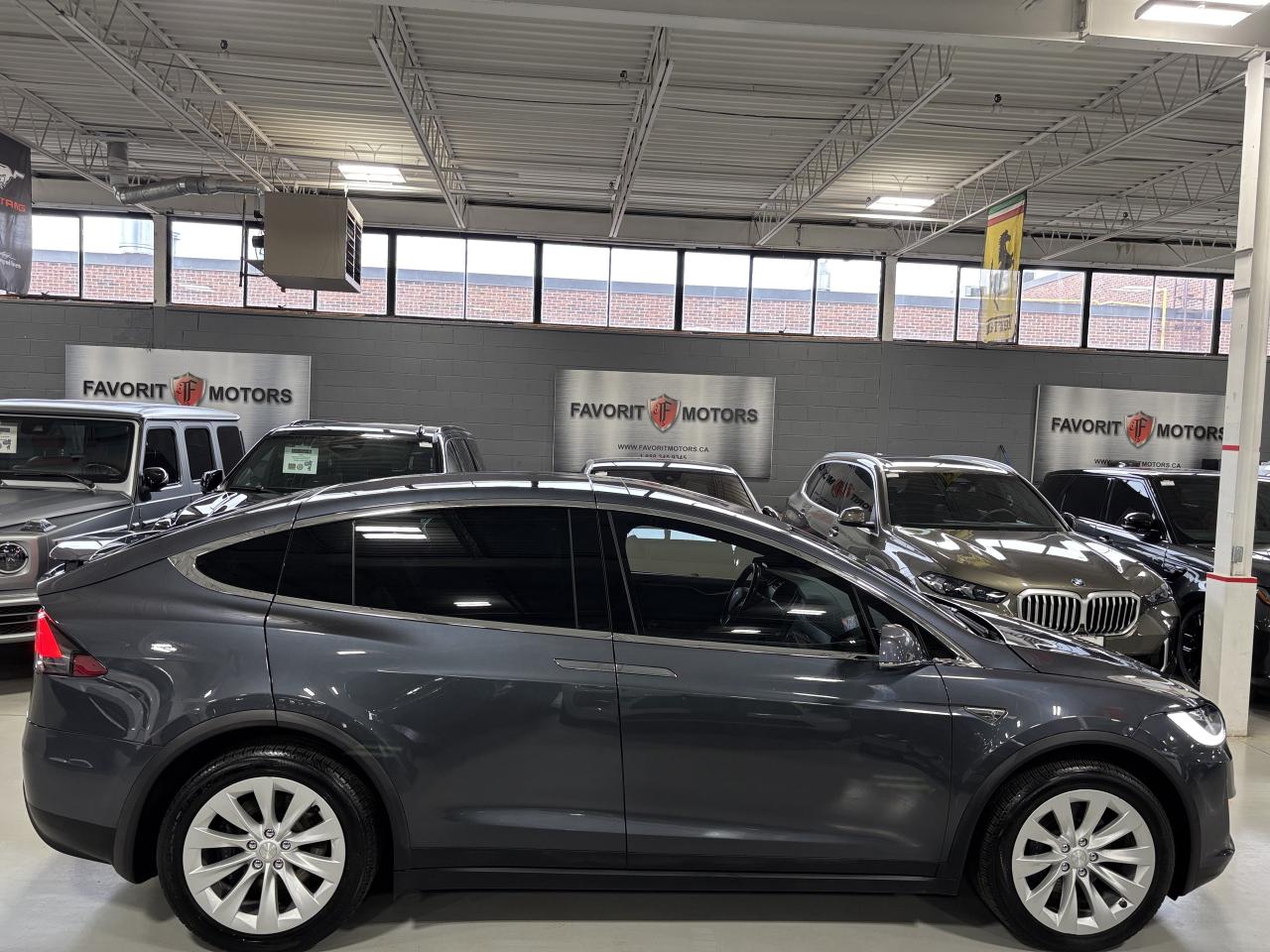 2016 Tesla Model X 90D|HIGHWAYAUTOPILOT|NAV|6PASSENGER|FALCONDOORS|++ - Photo #3