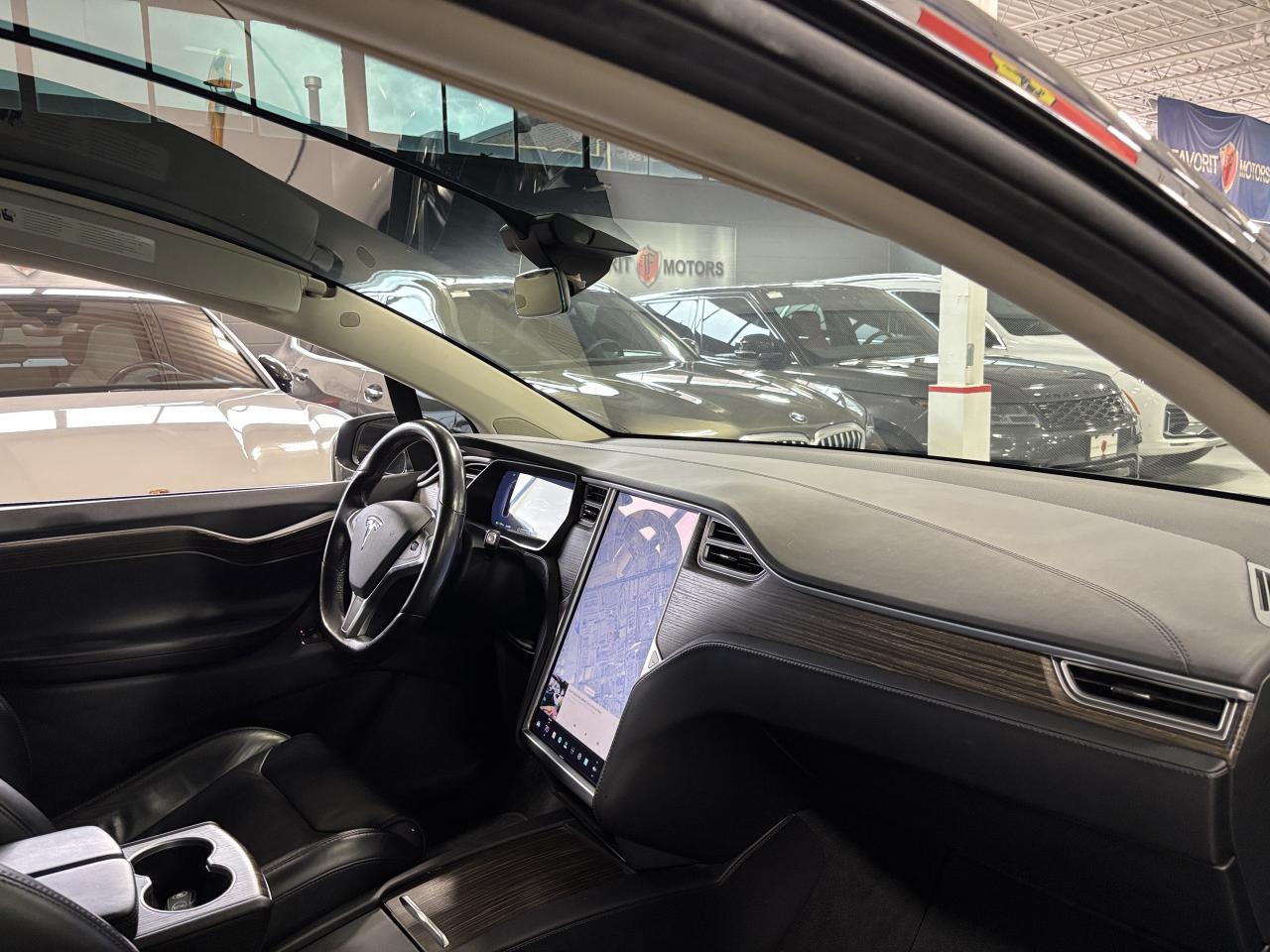 2016 Tesla Model X 90D|HIGHWAYAUTOPILOT|NAV|6PASSENGER|FALCONDOORS|++ - Photo #16