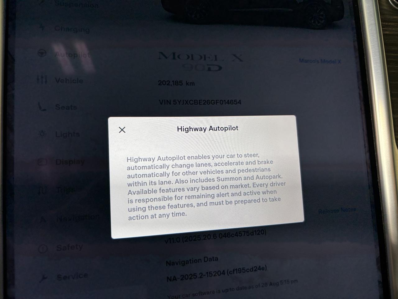 2016 Tesla Model X 90D|HIGHWAYAUTOPILOT|NAV|6PASSENGER|FALCONDOORS|++ - Photo #24
