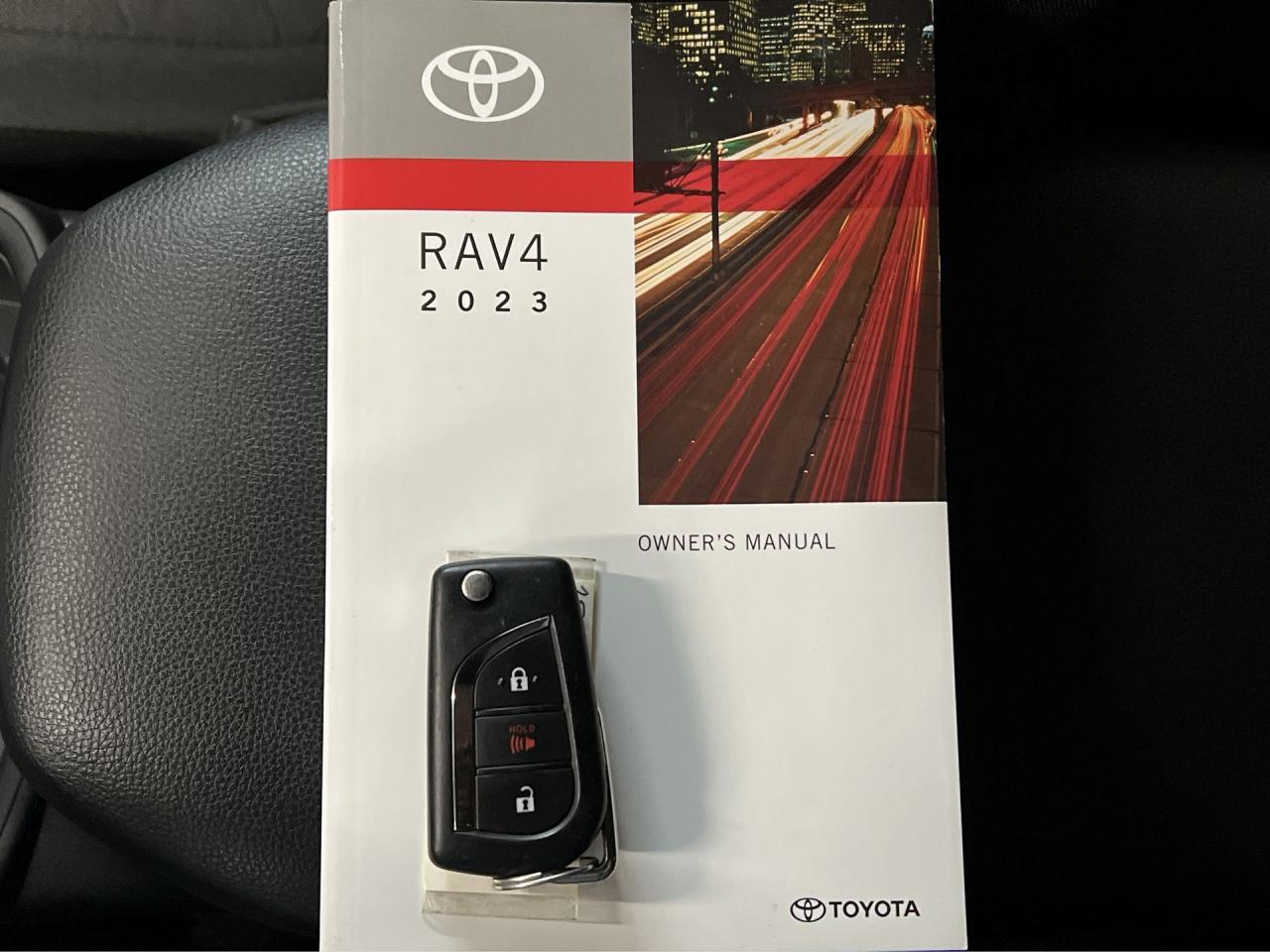 2023 Toyota RAV4 AWD | HEATED SEATS | CARPLAY | BLIND SPOT | A/C Photo
