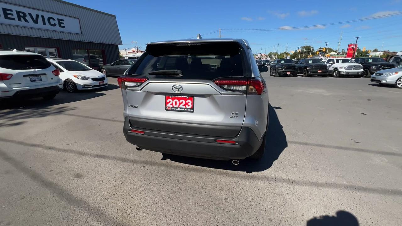 2023 Toyota RAV4 AWD | HEATED SEATS | CARPLAY | BLIND SPOT | A/C Photo