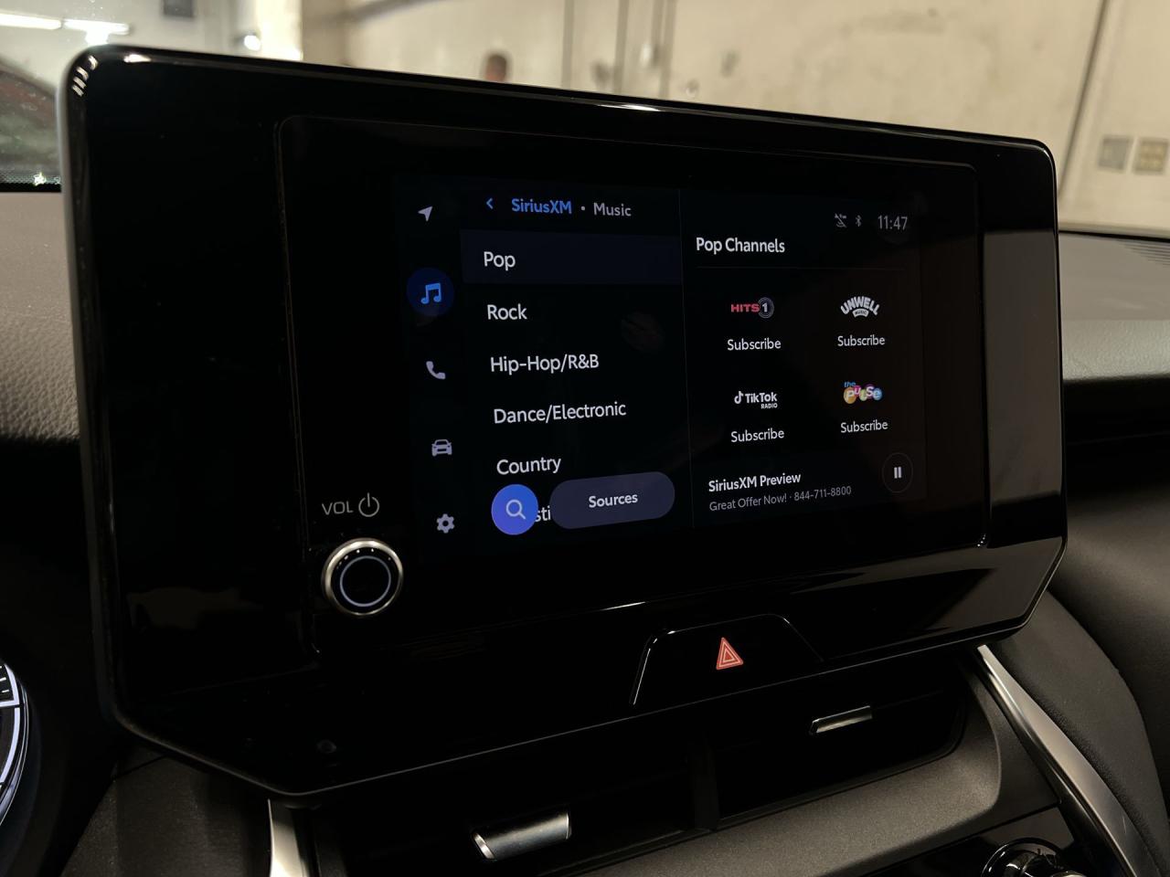 2024 Toyota Venza HYBRID AWD | HTD SEATS | CARPLAY | 18IN ALLOYS Photo