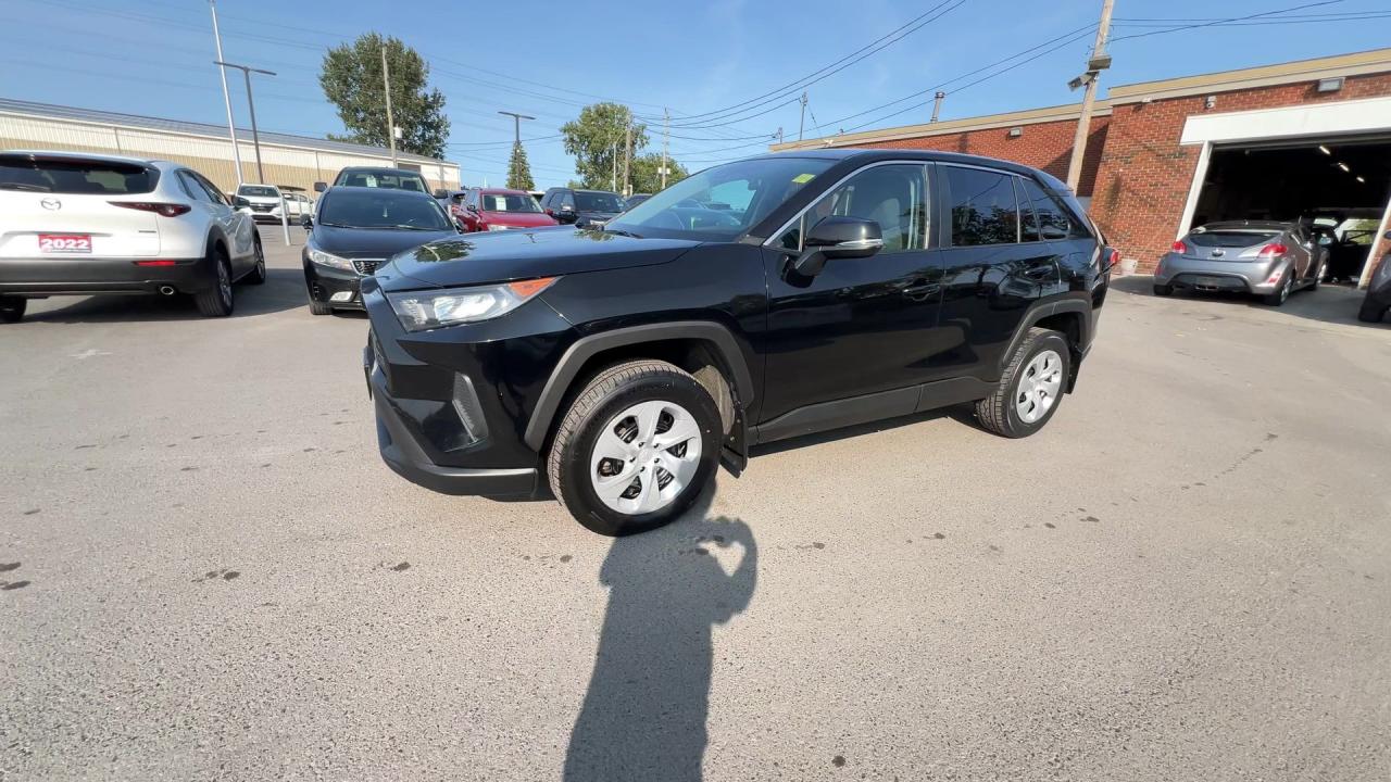 2023 Toyota RAV4 AWD | HEATED SEATS | CARPLAY | BLIND SPOT | A/C Photo
