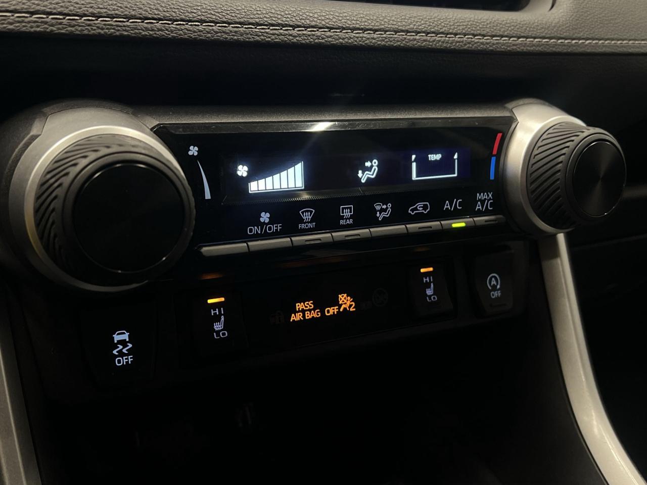 2023 Toyota RAV4 AWD | HEATED SEATS | CARPLAY | BLIND SPOT | A/C Photo