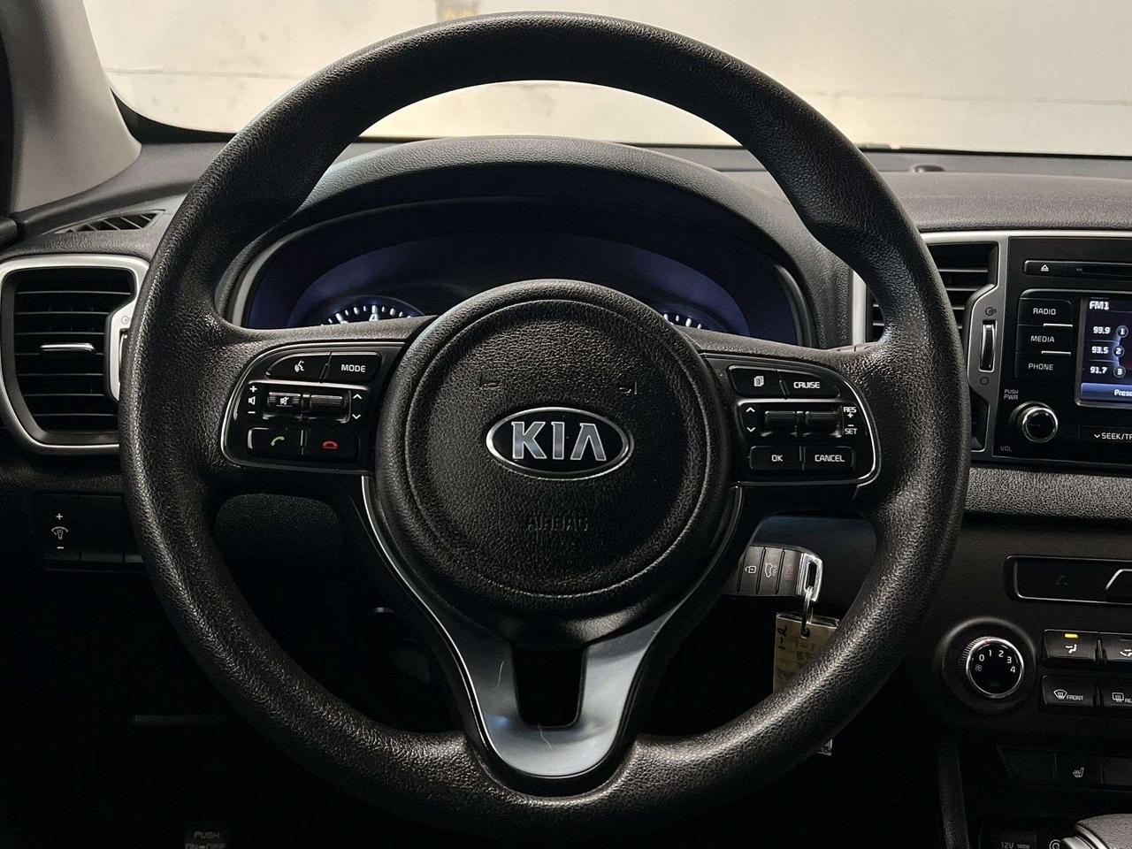 2017 Kia Sportage AWD | ONLY 68,000KMS | HEATED SEATS | AllOYS Photo