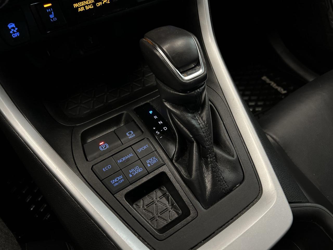 2022 Toyota RAV4 XLE PREMIUM AWD |HTD LEATHER |SUNROOF |19IN ALLOYS Photo