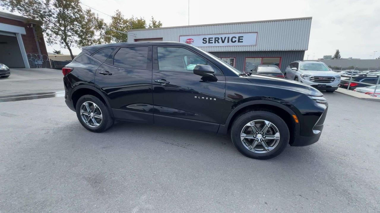 2023 Chevrolet Blazer AWD | 228HP TURBO | HTD SEATS |WIRELESS CARPLAY Photo