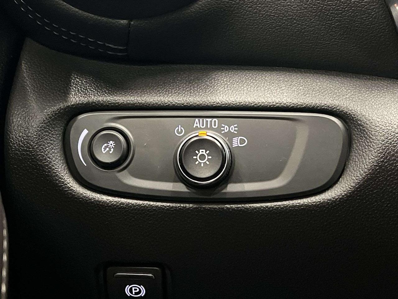 2023 Chevrolet Blazer AWD | 228HP TURBO | HTD SEATS |WIRELESS CARPLAY Photo