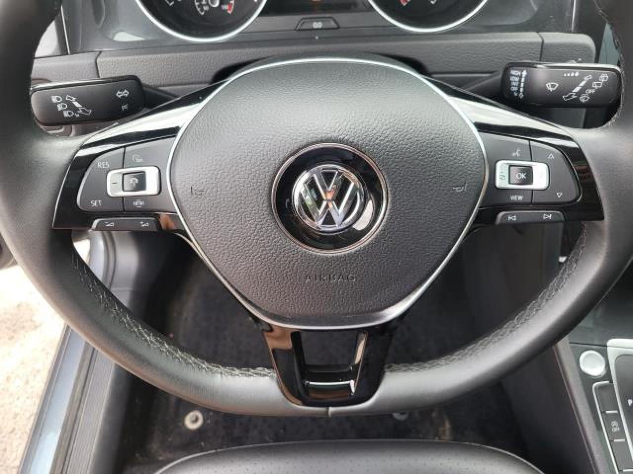 2021 Volkswagen Golf Highline Photo10