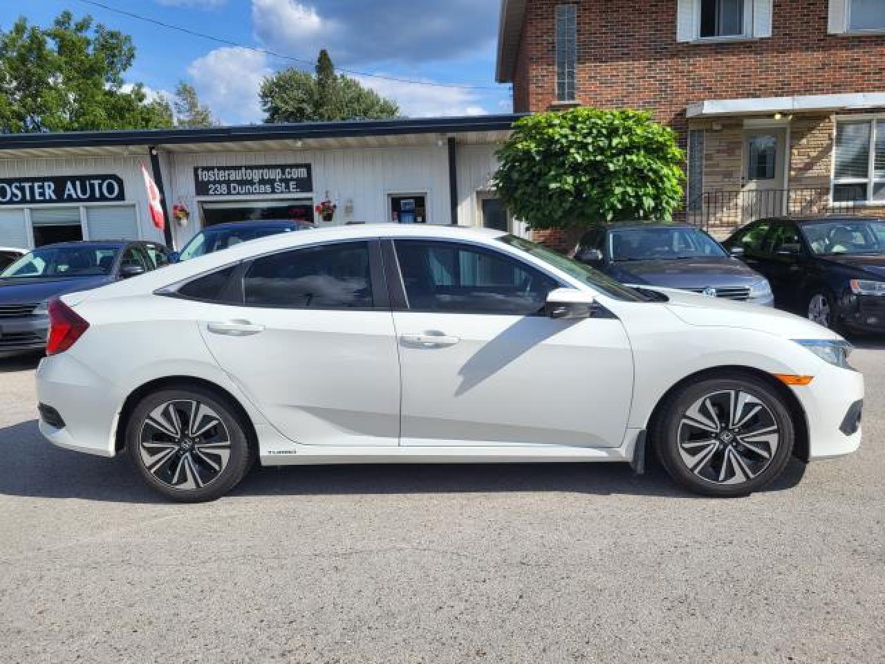 2016 Honda Civic EX-T Photo2