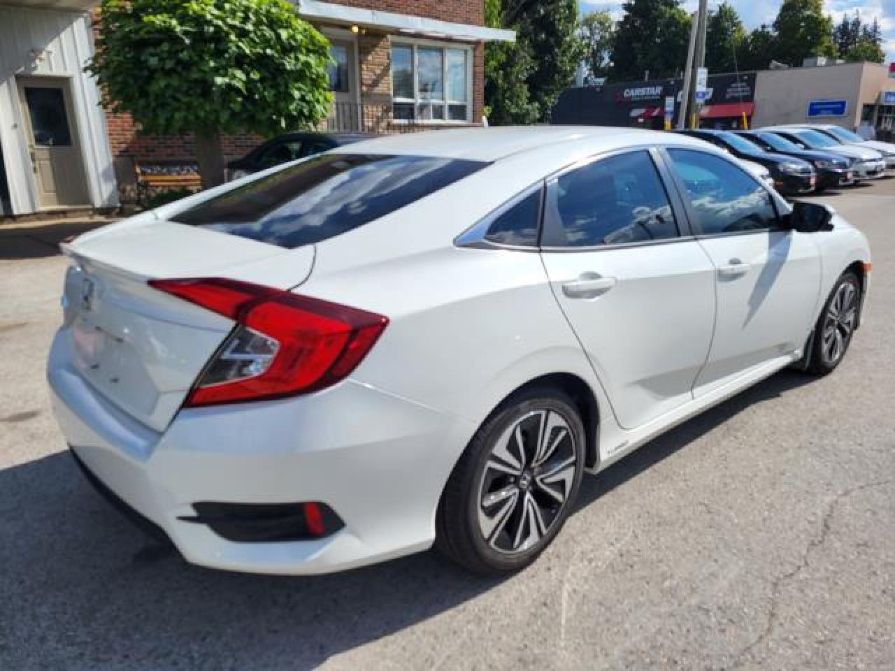 2016 Honda Civic EX-T Photo3