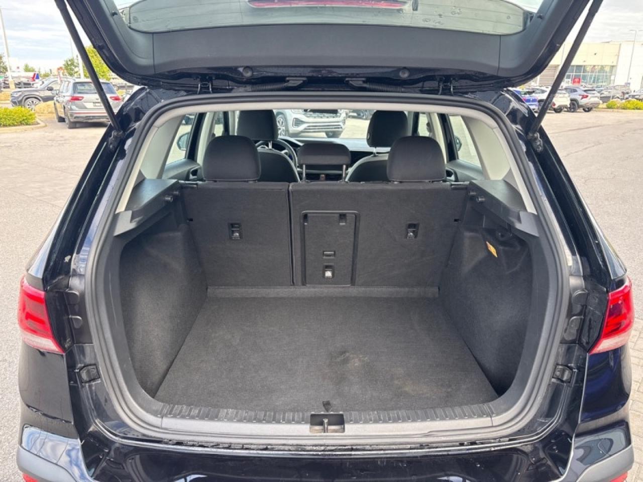 2022 Volkswagen Taos Trendline 4MOTION  - Heated Seats Photo4