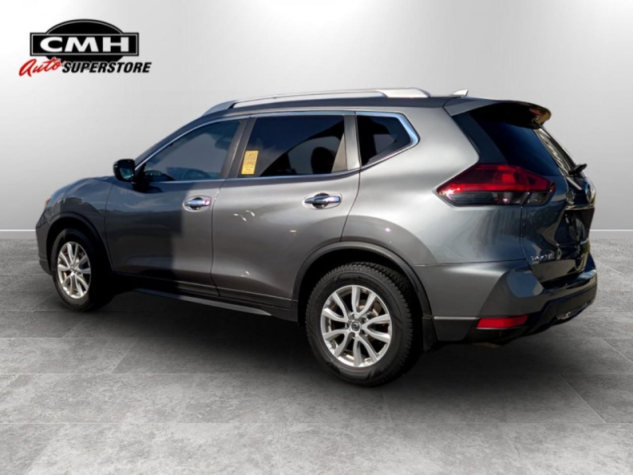 2020 Nissan Rogue S Special Edition  **APPLE CP - BLIND SPOT** Photo2