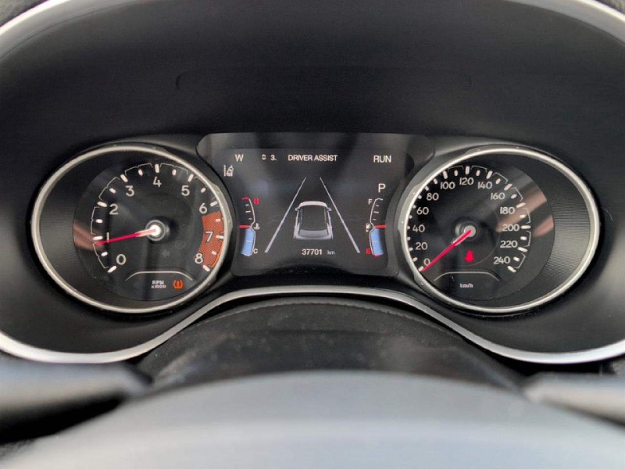 2021 Jeep Compass North  **VERY LOW MILEAGE** Photo