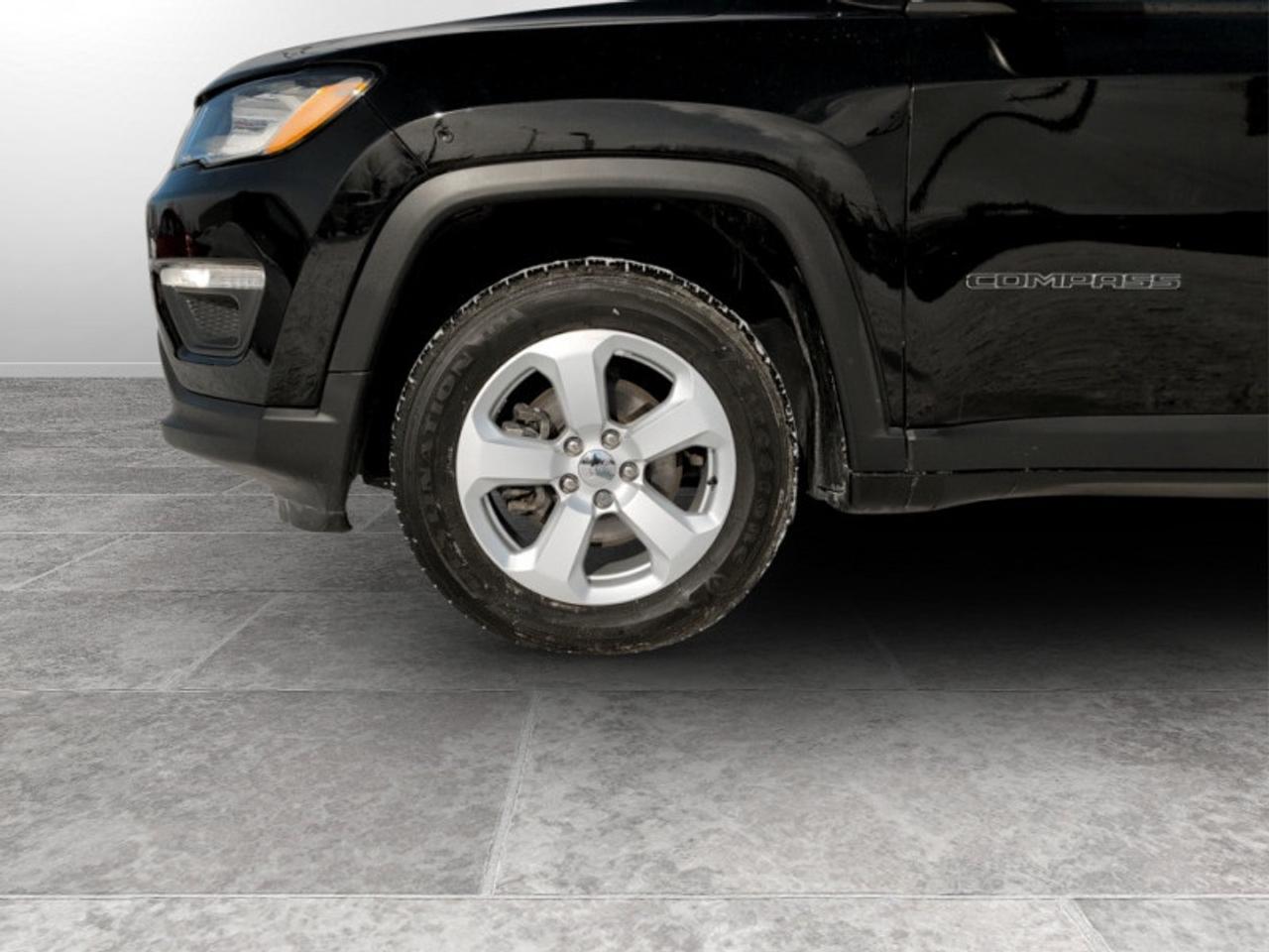 2021 Jeep Compass North  **VERY LOW MILEAGE** Photo