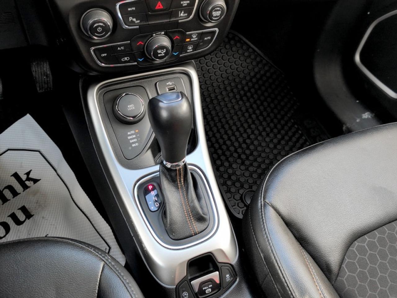 2021 Jeep Compass North  **VERY LOW MILEAGE** Photo