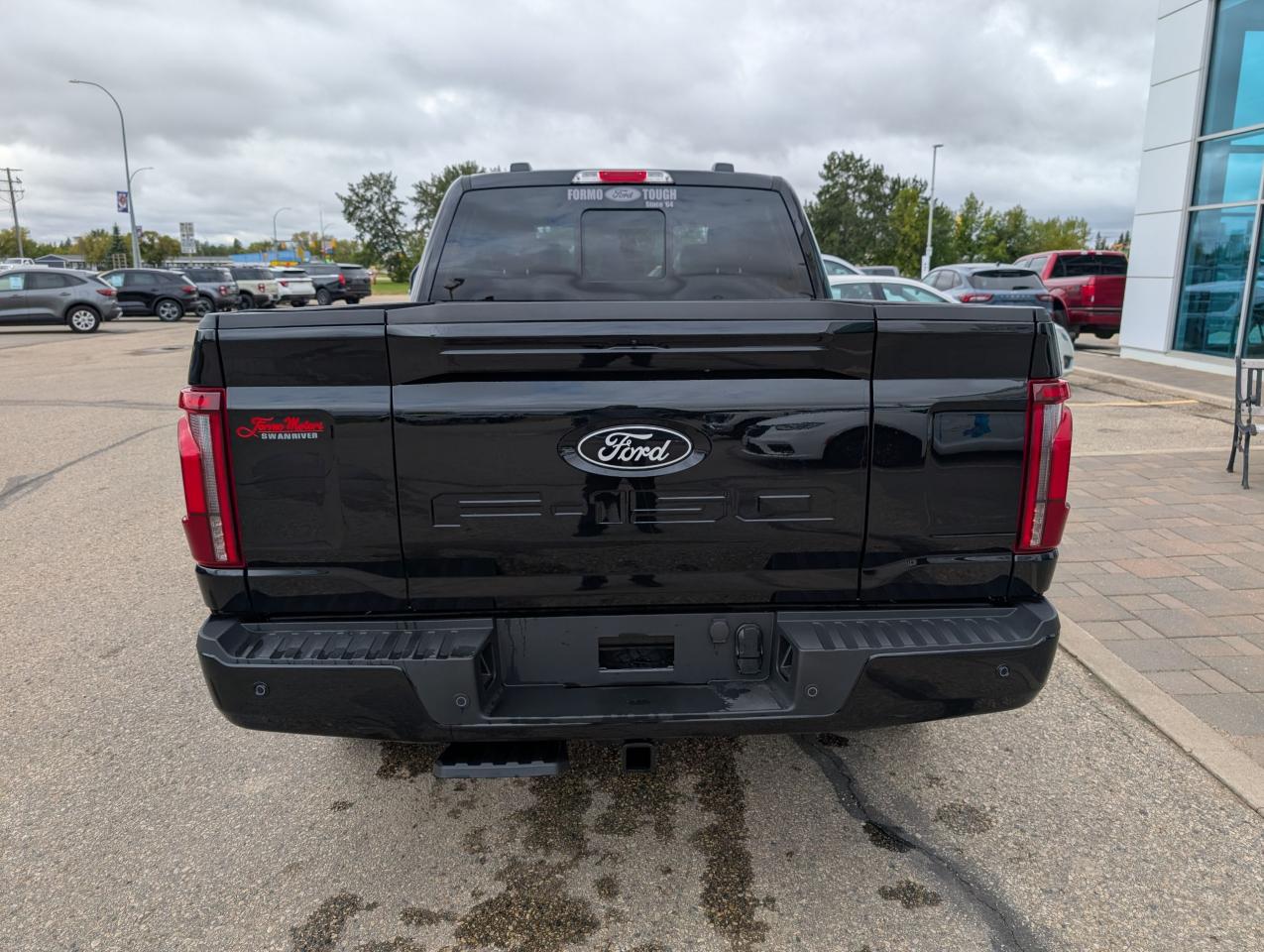 2025 Ford F-150 Lariat Photo5