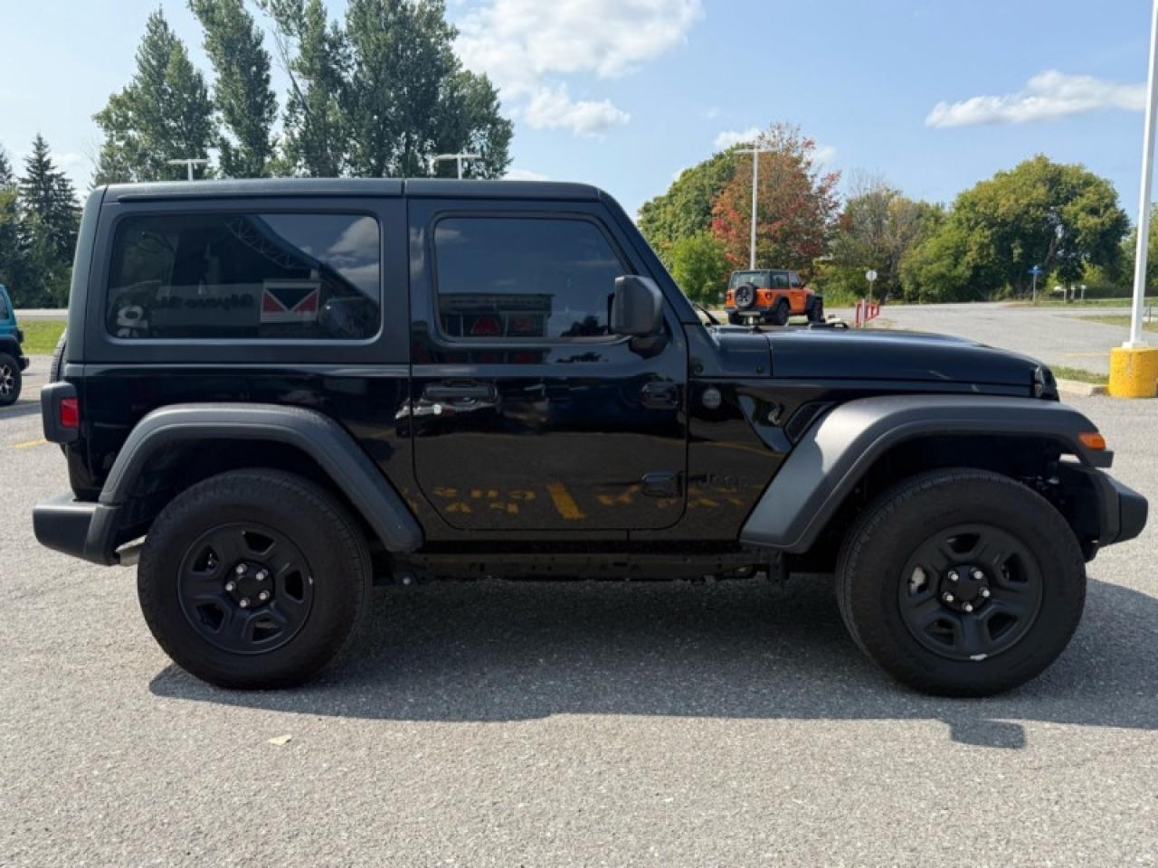 2025 Jeep Wrangler Sport  - Mobile Hotspot -  Proximity Key Photo