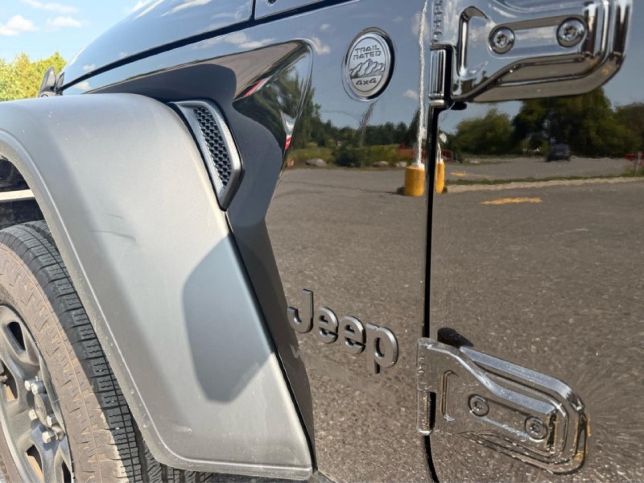 2025 Jeep Wrangler Sport  - Mobile Hotspot -  Proximity Key Photo