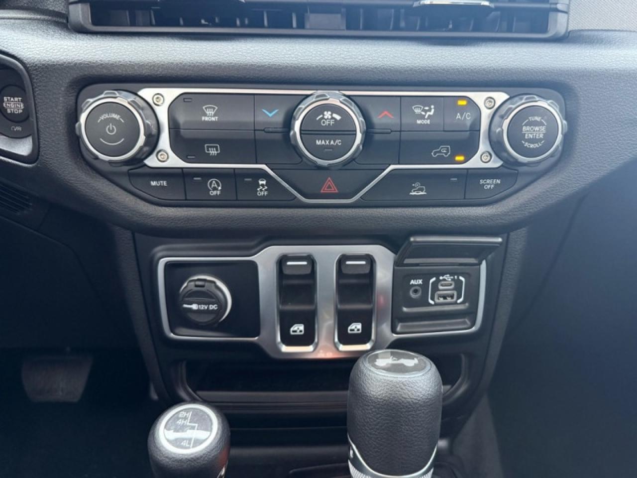 2025 Jeep Wrangler Sport  - Mobile Hotspot -  Proximity Key Photo