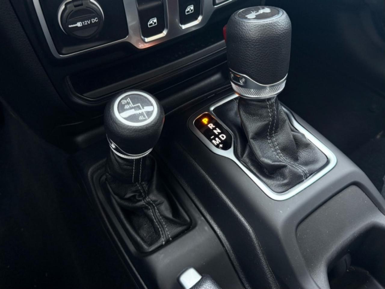 2025 Jeep Wrangler Sport  - Mobile Hotspot -  Proximity Key Photo