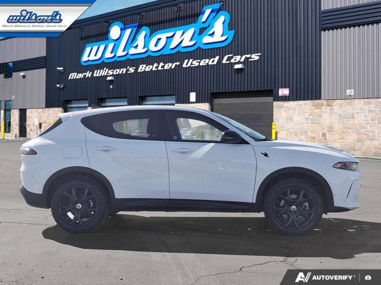 2024 Dodge Hornet GT Plus AWD | Leather | Sunroof | Nav | 360 Camera | Cooled + Heated Seats | and More ! Photo