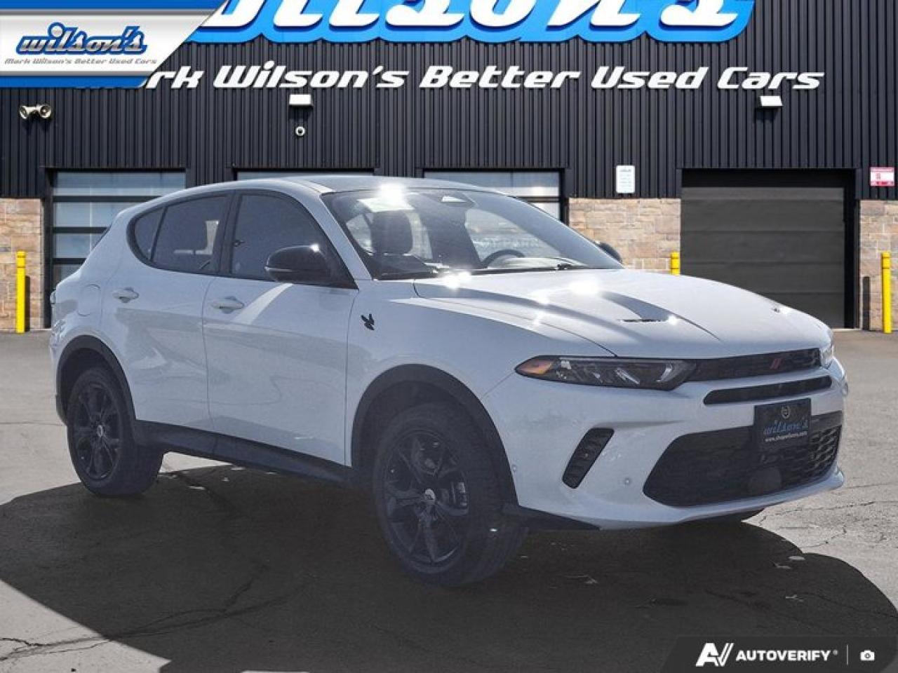 2024 Dodge Hornet GT Plus AWD | Leather | Sunroof | Nav | 360 Camera | Cooled + Heated Seats | and More ! Photo