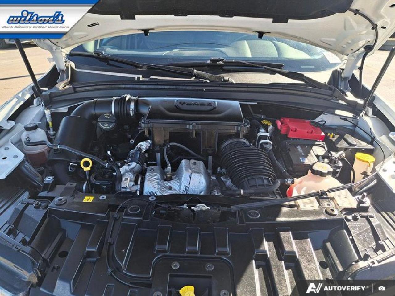 2024 Dodge Hornet GT Plus AWD | Leather | Sunroof | Nav | 360 Camera | Cooled + Heated Seats | and More ! Photo