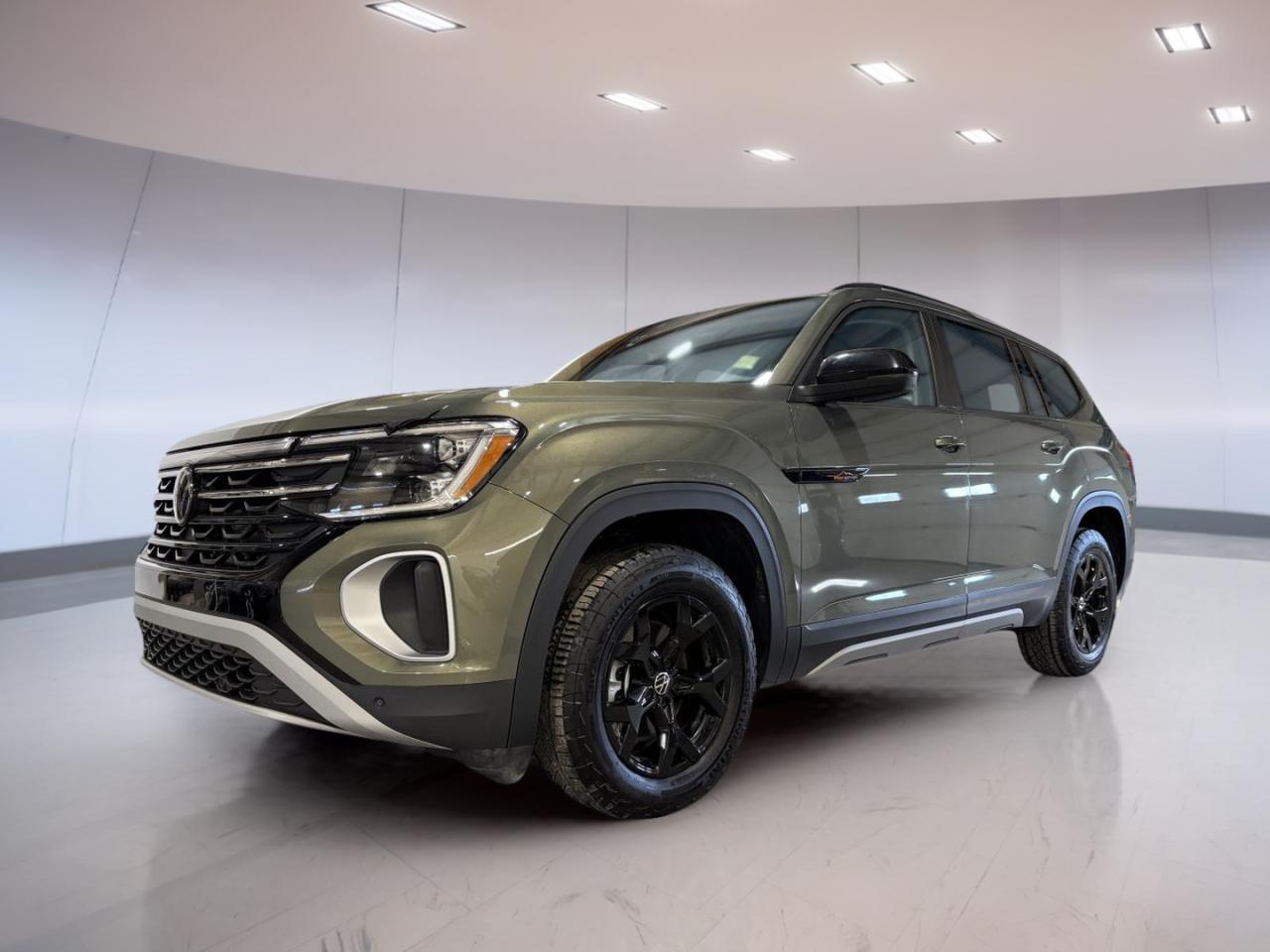 Used 2024 Volkswagen Atlas Peak Edition for sale in Moose Jaw, SK