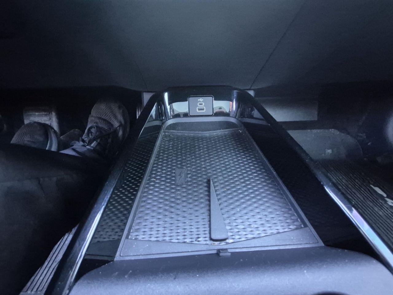 2025 Ford Mustang Mach-E PREMIUM AWD, EXTENDED RANGE, PANORAMIC ROOF Photo