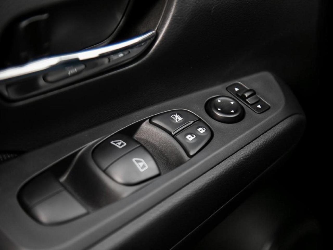 2025 Nissan Kicks Play SV  - Heated Seats -  Apple CarPlay Photo